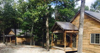 #2 Fall Creek Cabins 1 mile from Lake Norfork and Mountain Home Ar.