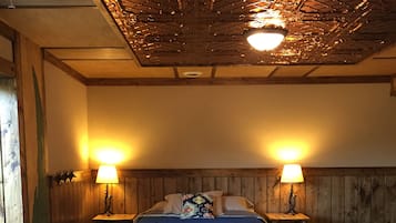 3 bedrooms, iron/ironing board, bed sheets