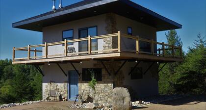 Secluded Lookout Cabin- Fishing, ATV Trails, Canoe, Kayak & Campfires.