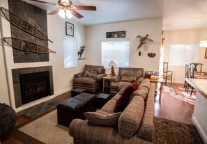 TV, fireplace, DVD player, books