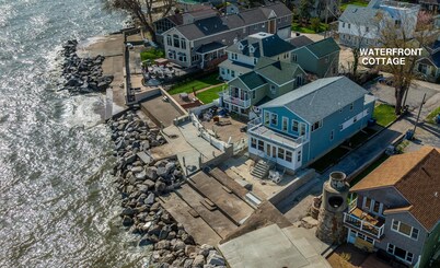 Waterfront Cottage on Lake Erie