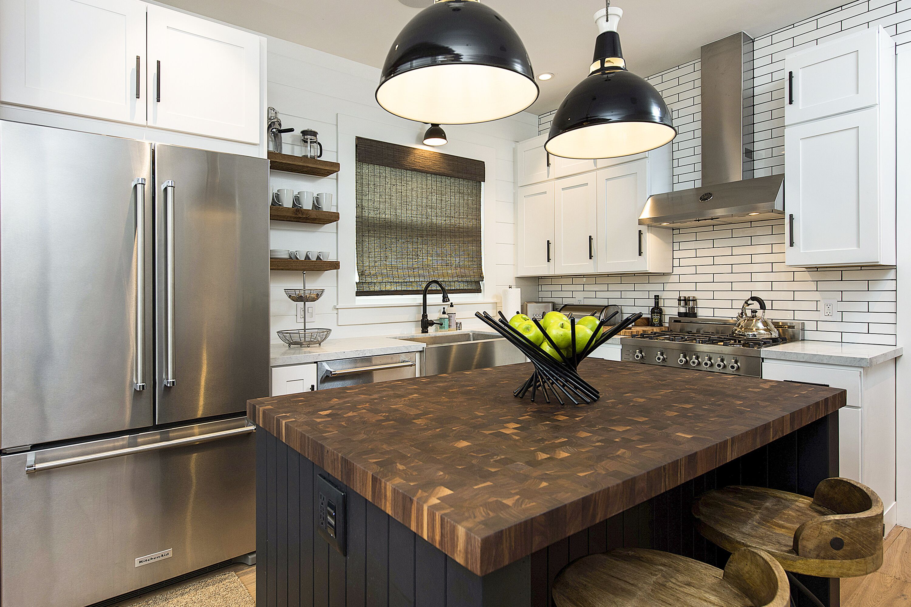 冰箱、微波炉、烤箱、炉灶