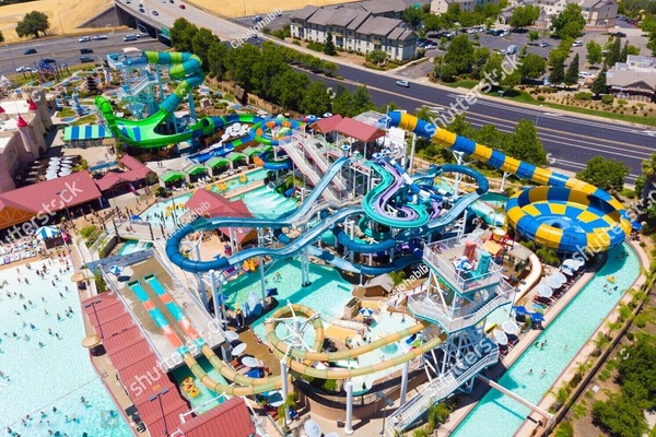 Golfland Sunsplash Waterpark in Mesa, AZ