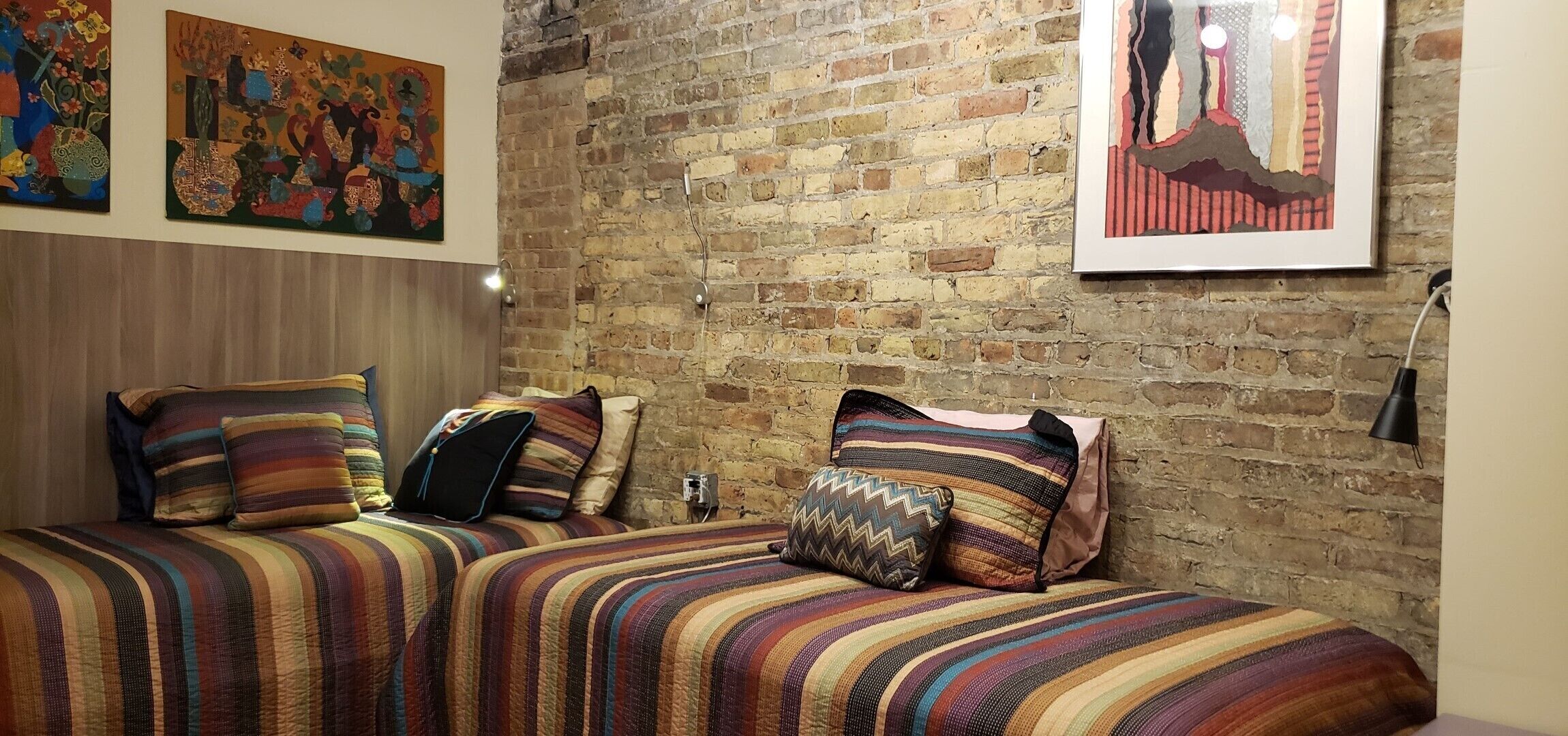 4 bedrooms, iron/ironing board, travel crib, free WiFi