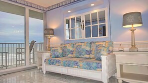 TV, DVD player, stereo - DIRECT OCEANFRONT CORNER UNIT - OCEAN VIEWS FROM LIVING ROOM AND BEDROOM (Daytona Beach)