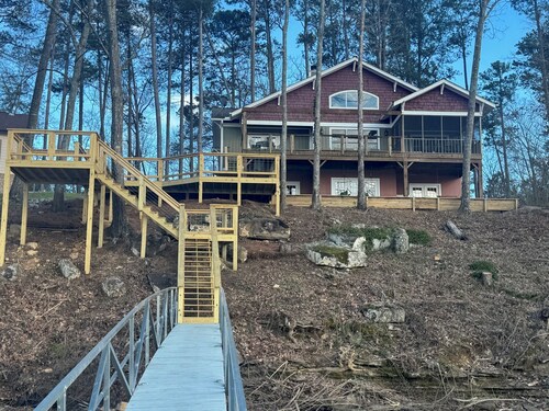 A Whim Rustic Lodge lähellä Smith Lake Park