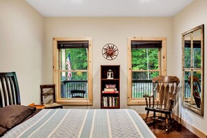 3 chambres, fer et planche à repasser, Wi-Fi gratuit, draps fournis