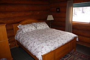 4 bedrooms, free WiFi, bed sheets