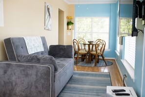 Smart TV, DVD player, stereo