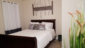 3 bedrooms, iron/ironing board, Internet, bed sheets