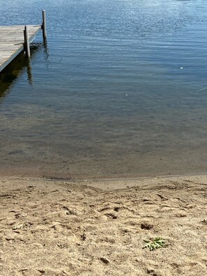 ビーチ、サンラウンジャー