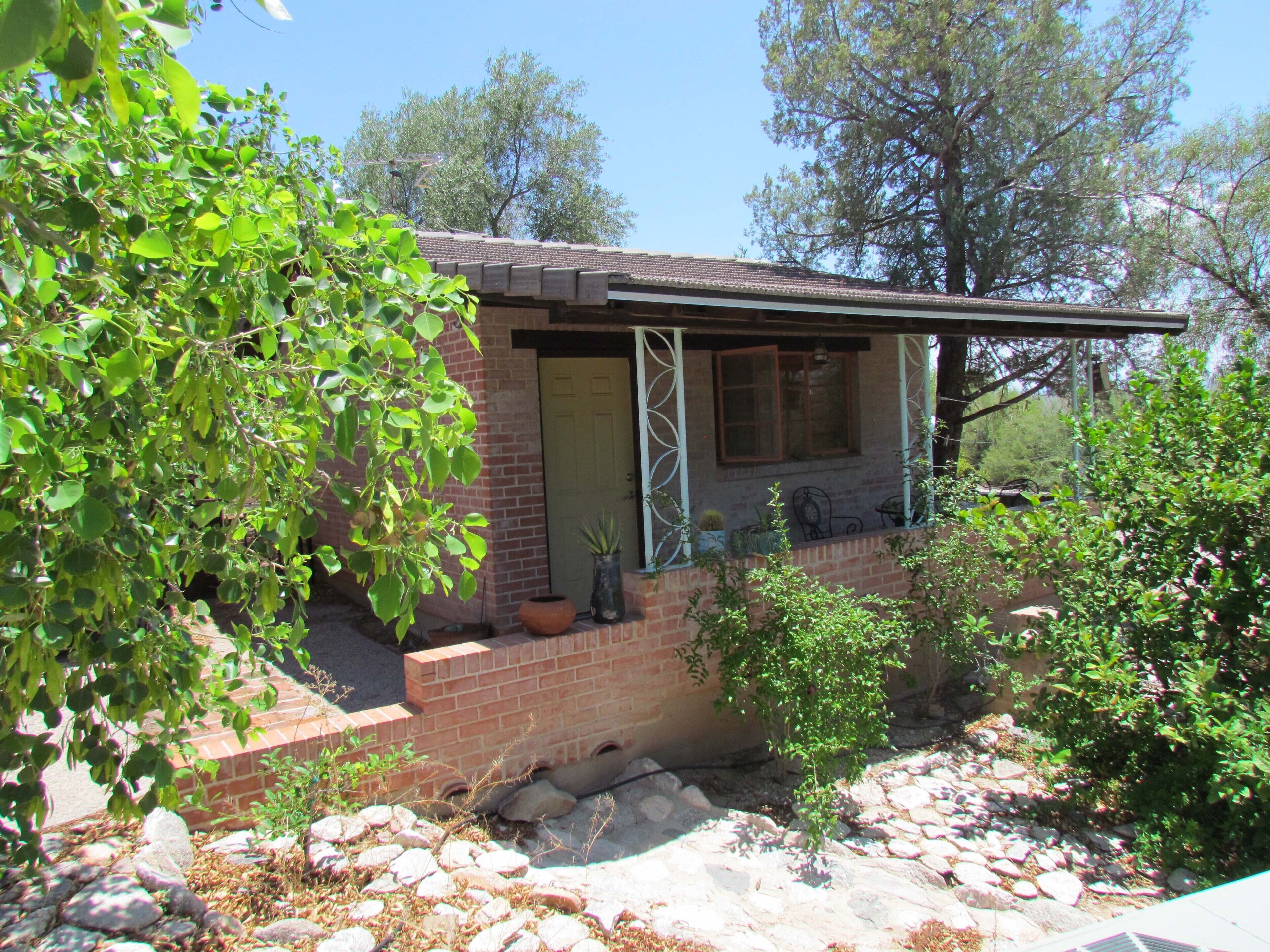 Isabels House - Cozy Desert Retreat