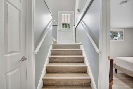 Interior. Beautiful and modern 3 bedroom, 1 bath Duplex. Sleeps 6