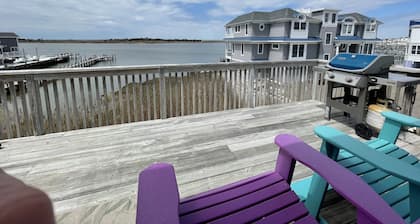 Bay Front Home Amazing auringonlaskunäkymät, lyhyt lohko rantaan, centralA / C, kajakki