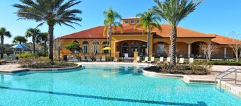 15 Min to Disney, Wheelchair Accessible, Week or more for Discounts. Ok Dogs
