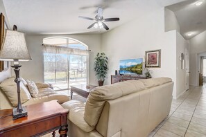 智能电视、电子游戏、乒乓球