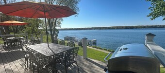 3rd Nt/FREE Jan, Feb, Mar: Breathtaking Waterfront home on WATER w/ Private Pier