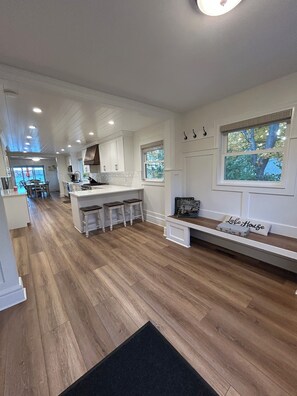 Fridge, microwave, oven, stovetop - Lakefront Luxury Home with Private Pier, Sleeps 14, 3rd Night Free this Spring (Delavan)
