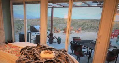 Fossil Knob-Main House Ultimate & Modern Rugged Outbackin alueella Big Bendissa