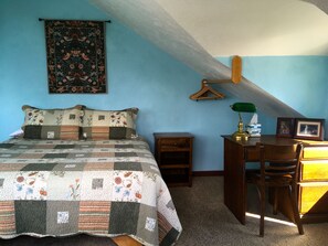 4 bedrooms, travel crib, free WiFi, bed sheets
