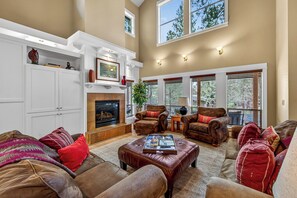 Smart TV, fireplace, DVD player