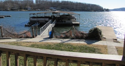 Lakefront Home at Captain Ron's #56