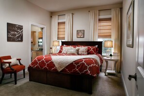 2 quartos, ferros/tábuas de passar roupa, Wi-Fi, roupa de cama