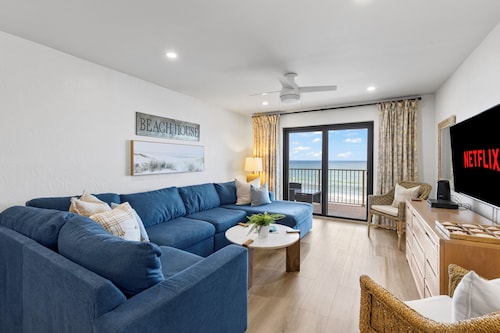OCEANFRONT!! 2024 Luxuriously Renovated & Prof Decorated Condo on No Drive Beach