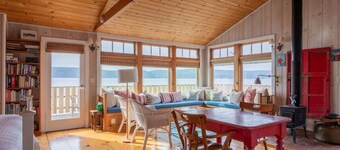 Seamist Studio | Cozy Coastal Getaway w/ Bay Views