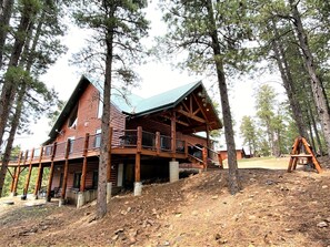 Exterior - Lucky Chip-Pool Table, Arcade, Foosball, AC, Hot Tub (Deadwood)