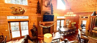Lucky Chip - Game Room, Hot Tub, AC, Near Deadwood!