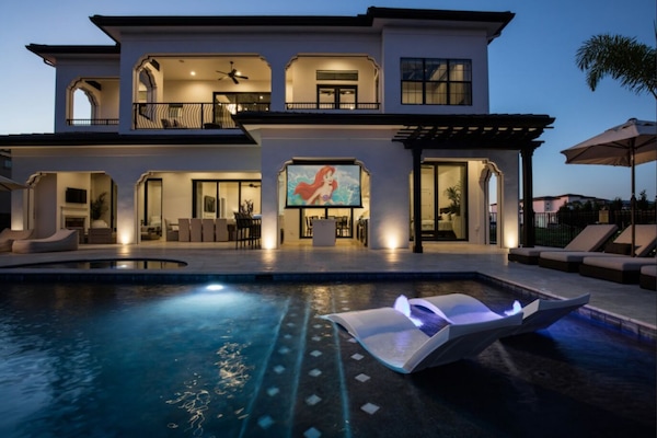 Dive-in theater: Watch a movie from the pool