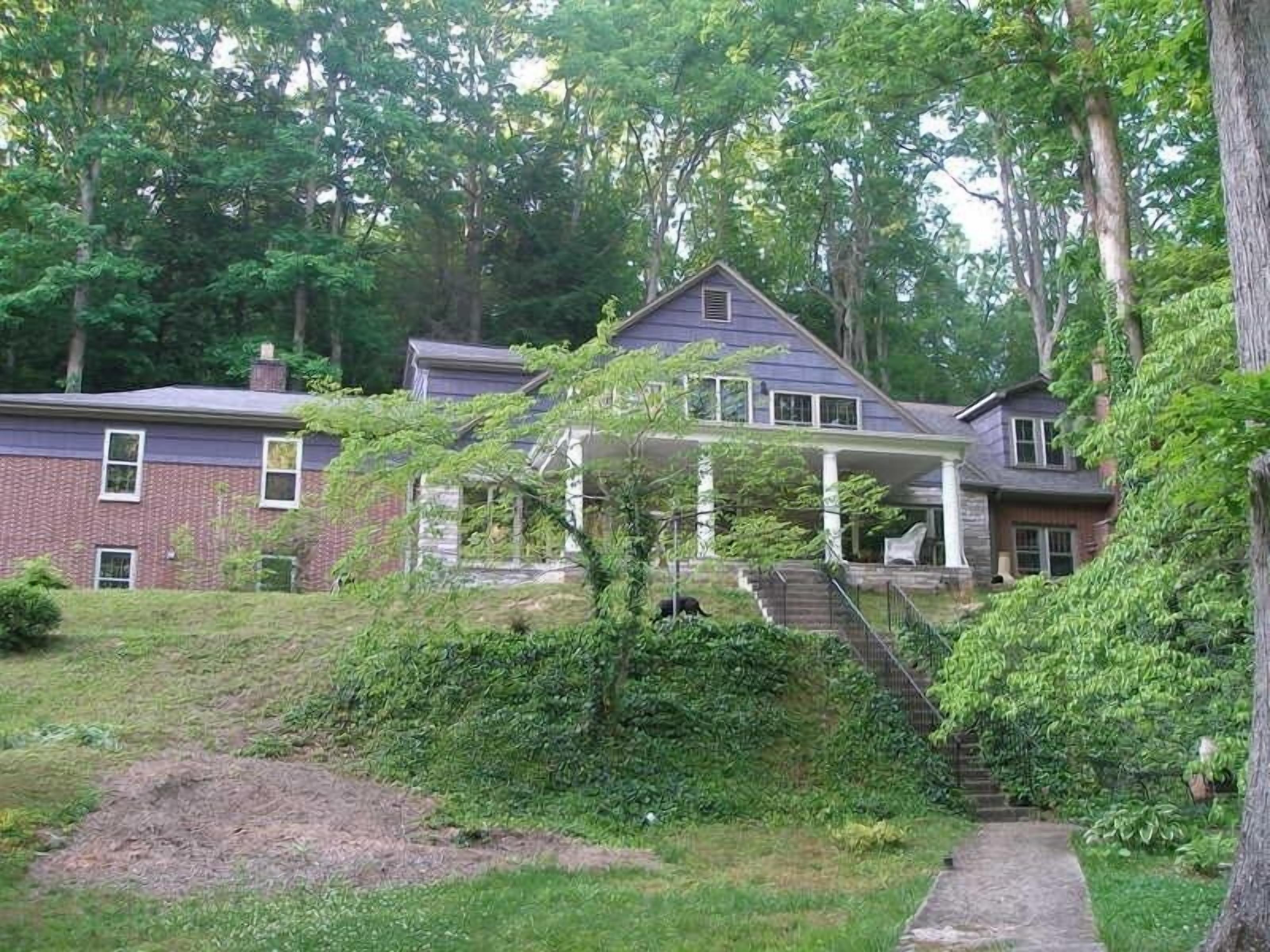 Private Getaway Connected to State Park and Golf Course!