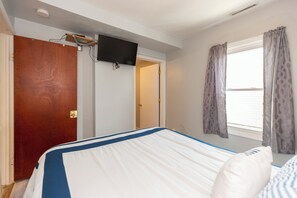 4 habitaciones, tabla de planchar con plancha y wifi gratis 