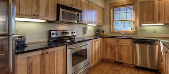 Big Sky Vacation Rentals: PR Rosebud 13