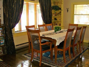 Dining - BEAUTIFUL ELK MOUNTAIN RANCH ADJOINS OVER 2 MILLION ACRES OF NATIONAL FOREST! (Coeur d'Alene)
