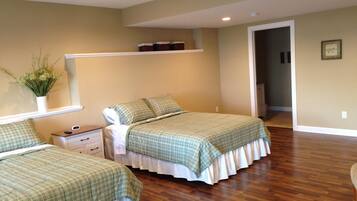 5 bedrooms, iron/ironing board, travel cot, free WiFi