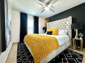 2 habitaciones, tabla de planchar con plancha y cuna de viaje