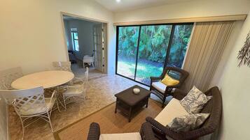 TV, DVD player, ping pong, stereo