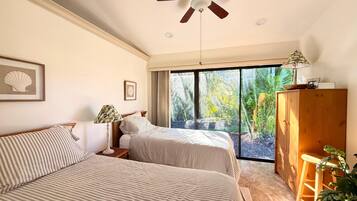 3 bedrooms, iron/ironing board, WiFi, bed sheets