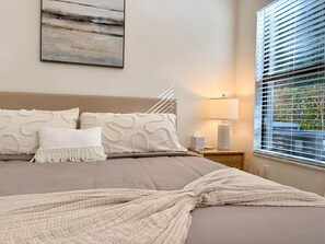 3 bedrooms, iron/ironing board, WiFi, bed sheets