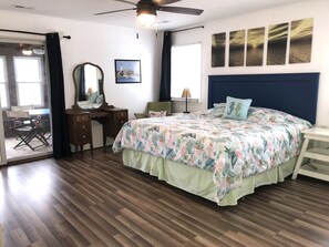 3 chambres, fer et planche à repasser, accès au Wi-Fi (inclus)