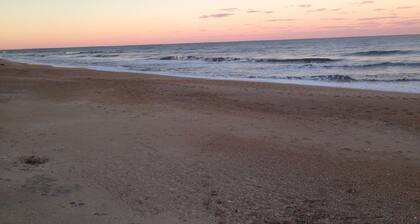 Merinäköala! Yksityinen uima-allas! Hot Tub avoinna ympäri vuoden!