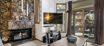Private Setting in This Ski in / Ski Out Mountainside Home!