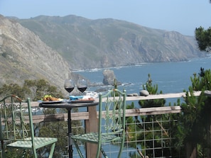 تناول الطعام بالخارج