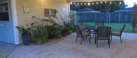 Outdoor dining