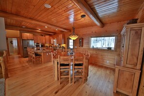 Dining - 5BR Luxury Mountain Home: Large Hot Tub, 3 Living areas, 3 Master Suites (Granby)