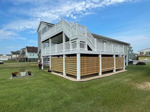 Exterior - Perfect Getaway - 2 minute walk straight to the Beach (Kill Devil Hills)
