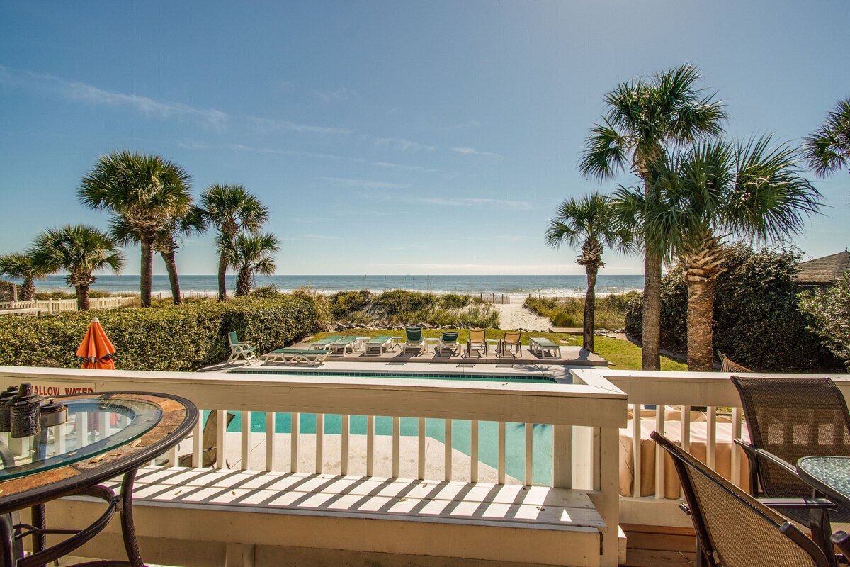 91 Dune Ln - Oceanfront Home off of North Forest w/ Pool & Hot Tub, Dog Friendly