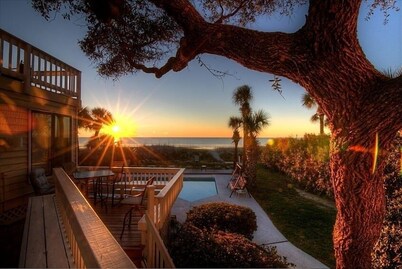 91 Dune Ln - Oceanfront Home off of North Forest w/ Pool & Hot Tub, Dog Friendly